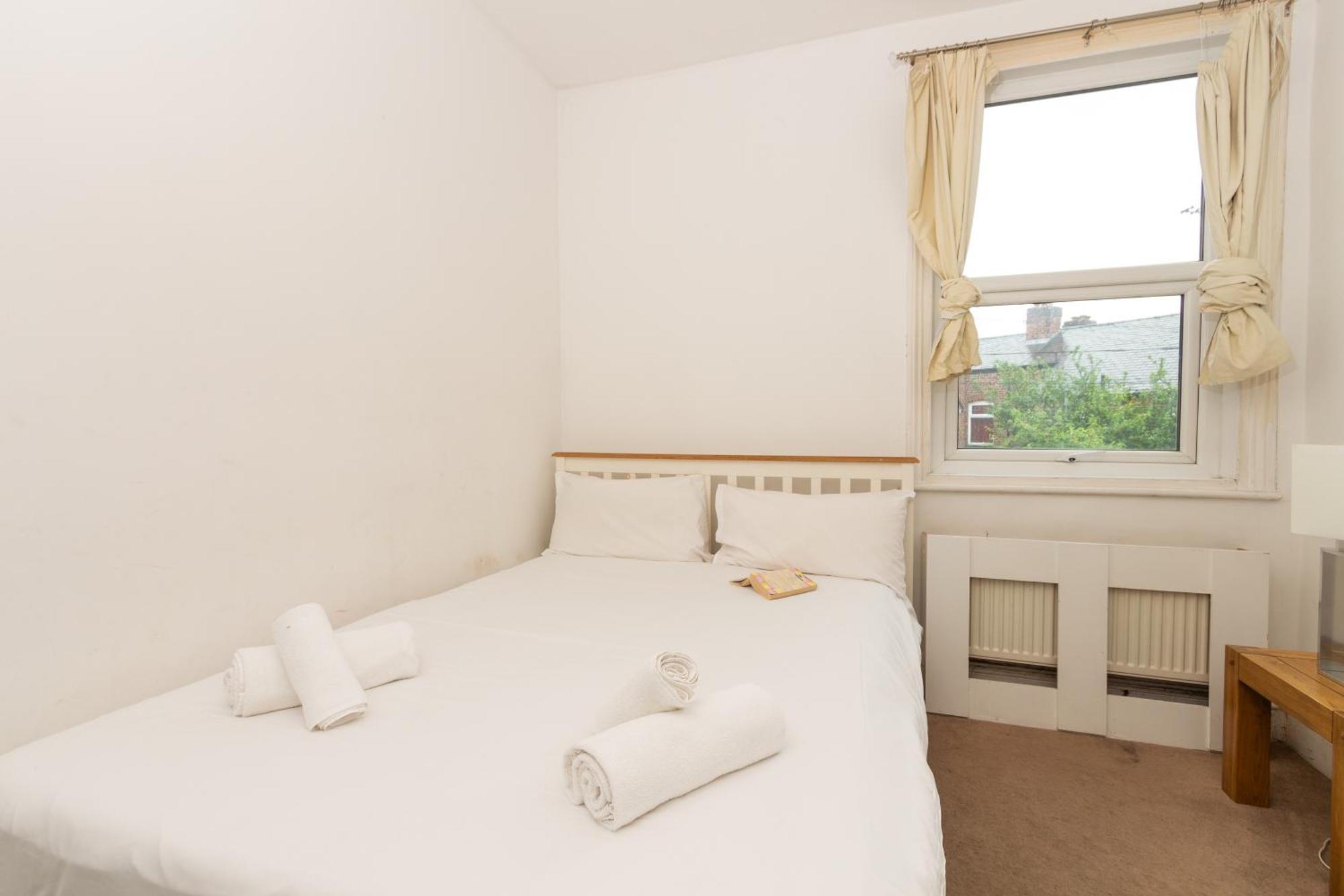 Lovely Private Rooms Near Mcr Centre Манчестер Экстерьер фото