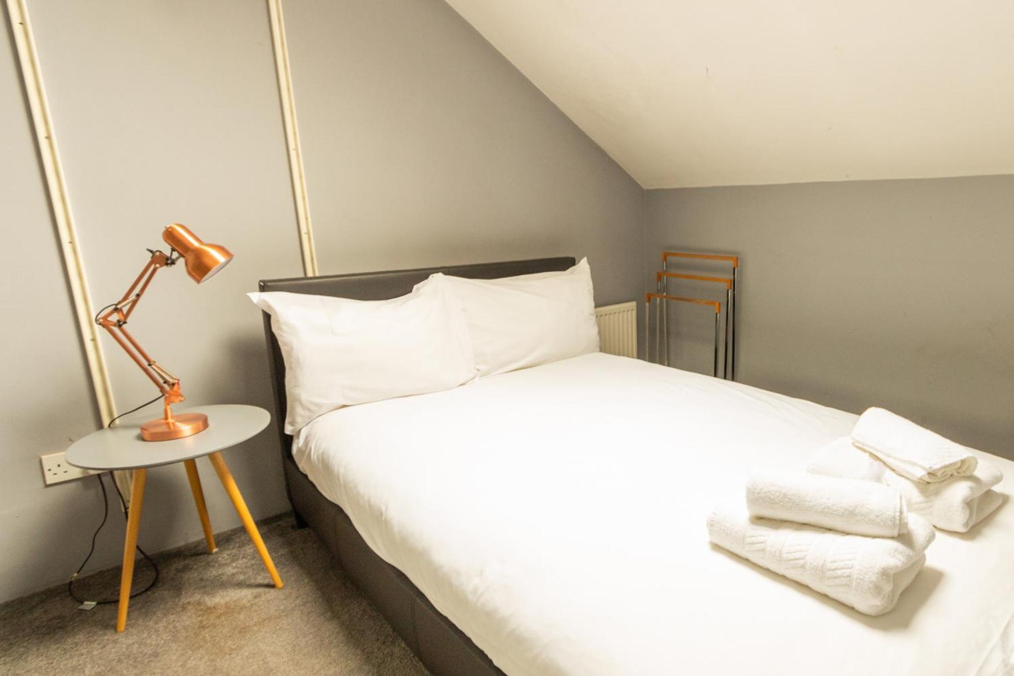 Lovely Private Rooms Near Mcr Centre Манчестер Экстерьер фото