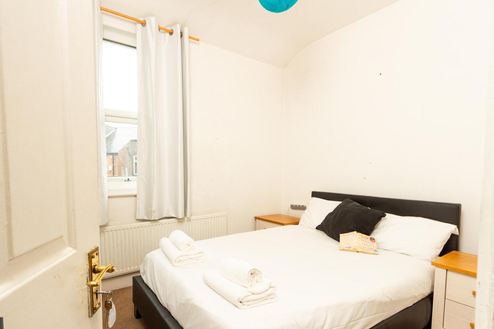 Lovely Private Rooms Near Mcr Centre Манчестер Экстерьер фото